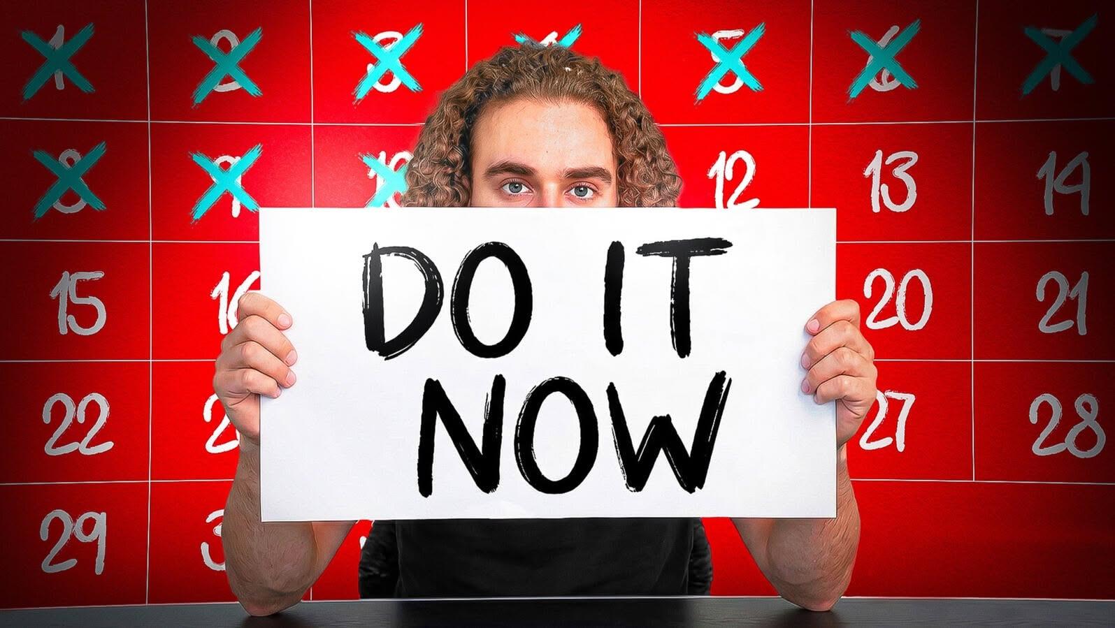 Red Calendar Sign