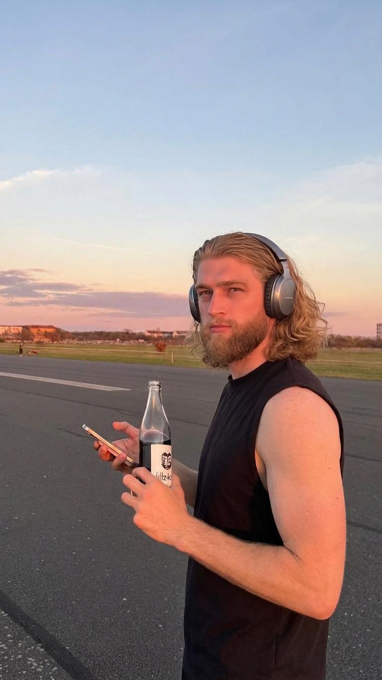 Airport Viktor