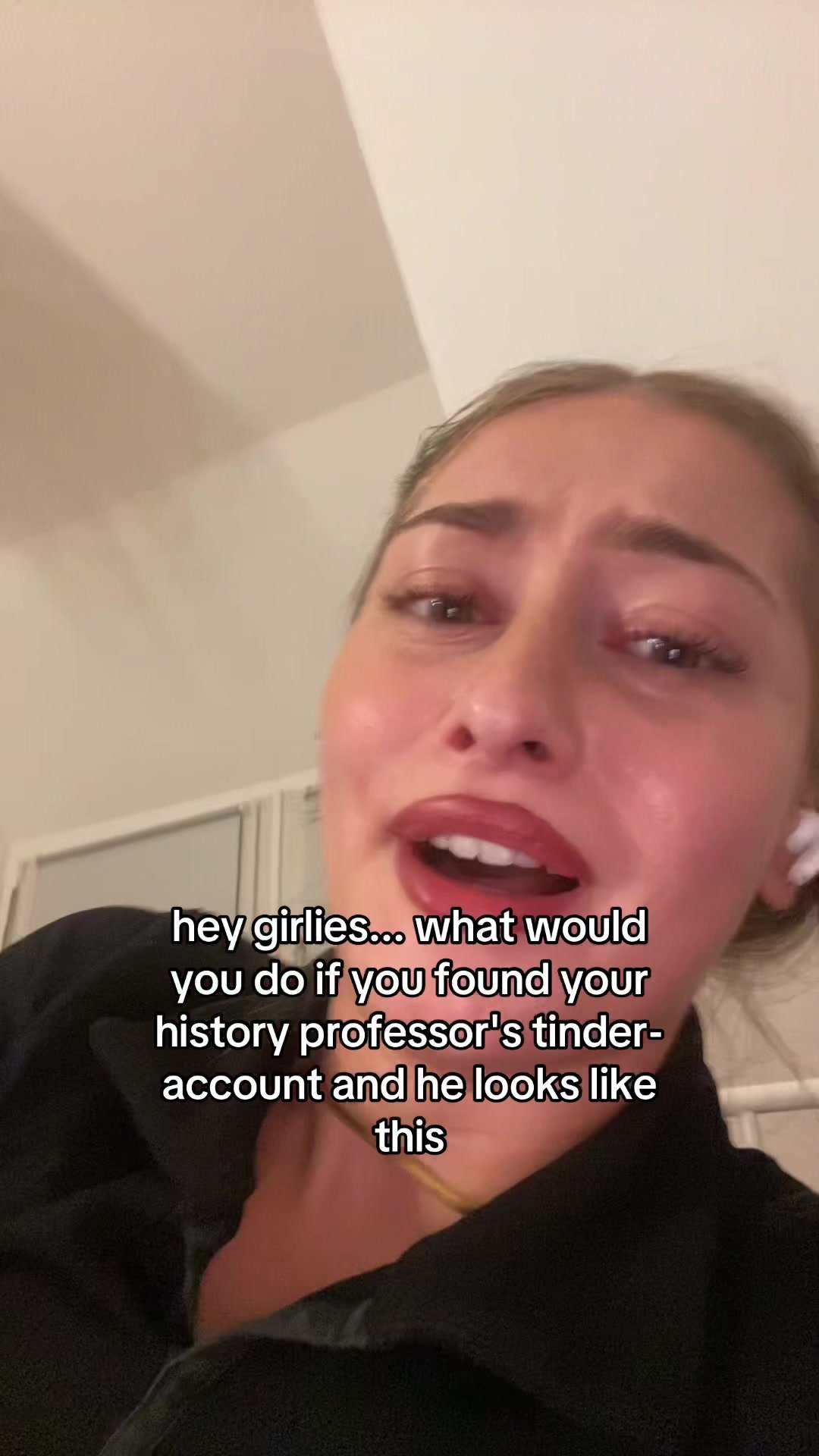 hey girlies... what would
you do if you found your
history p