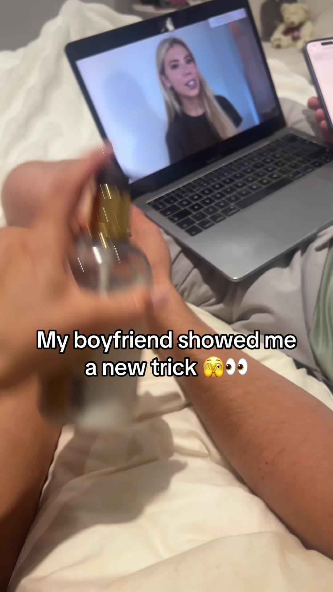 My boyfriend showed me
a new trick 🫣👀
