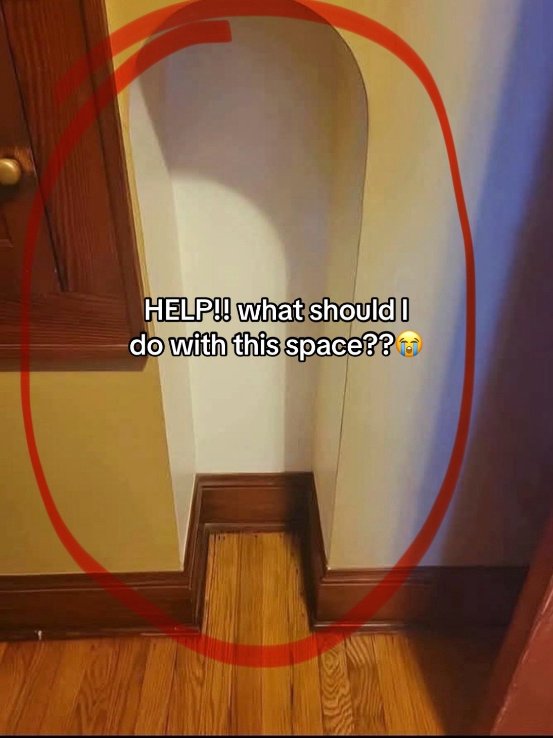 HELP!! what should I
do with this space??😭